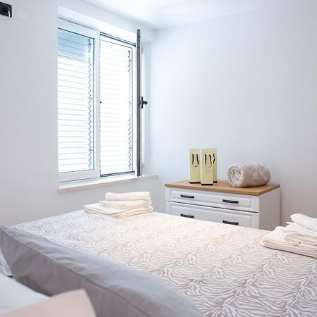 דוברובניק Three Bedroom Apartment With Old Town View - Orlanda'S Apartment מראה חיצוני תמונה