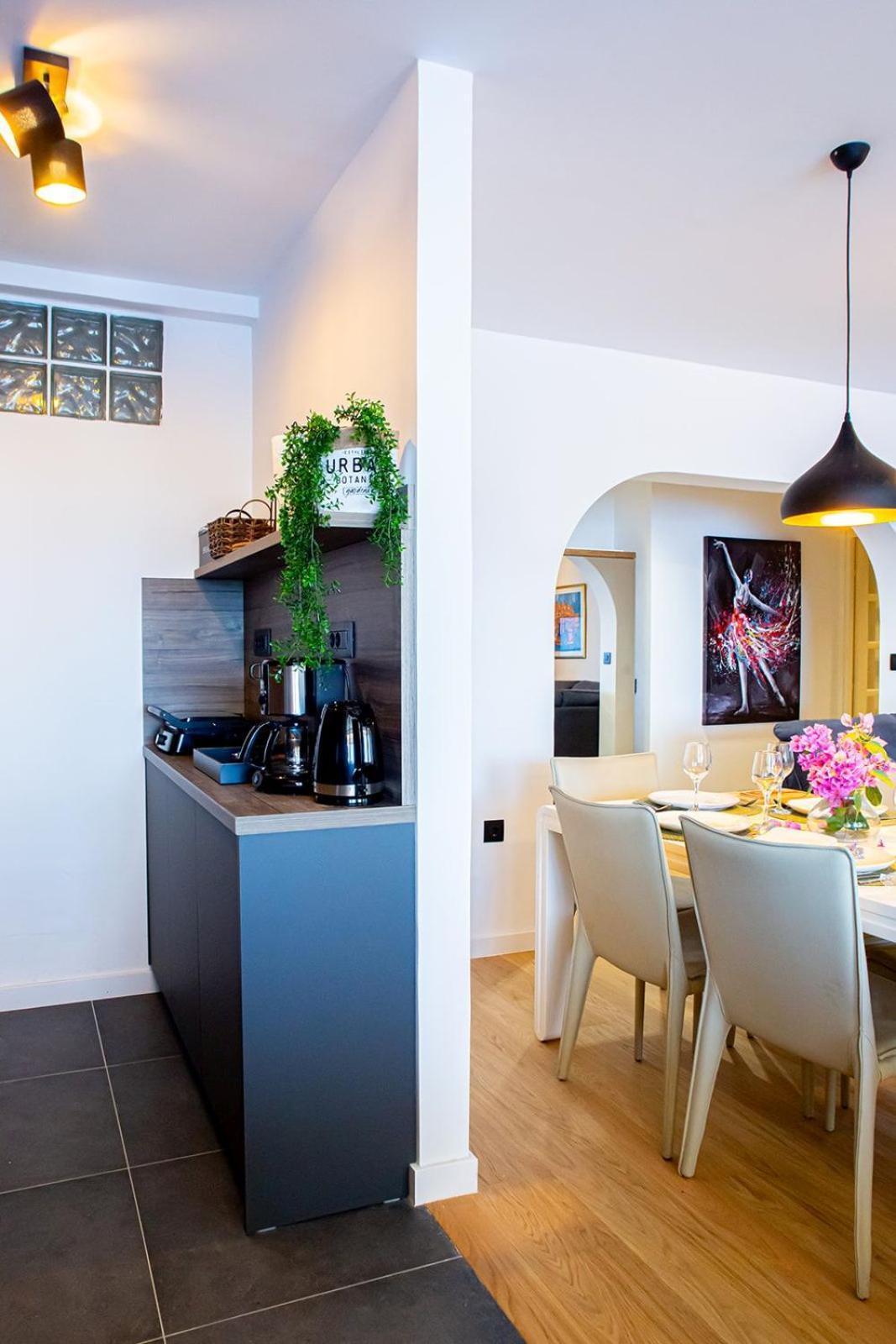דוברובניק Three Bedroom Apartment With Old Town View - Orlanda'S Apartment מראה חיצוני תמונה