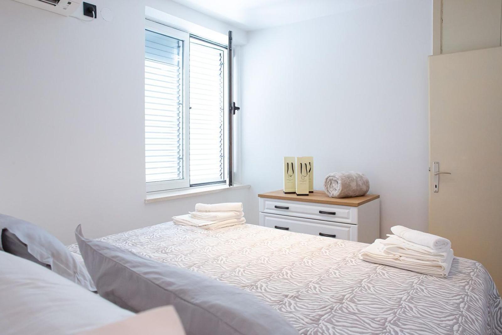 דוברובניק Three Bedroom Apartment With Old Town View - Orlanda'S Apartment מראה חיצוני תמונה